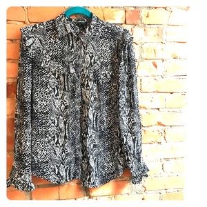 Who What Wear Blouse Black & White NWT